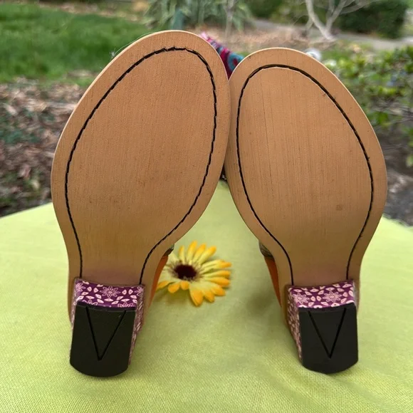 π©· Made in Spain; Super Unique and Brand New! Vegan Leather Colorful Boots 9/40! - Picture 4 of 15